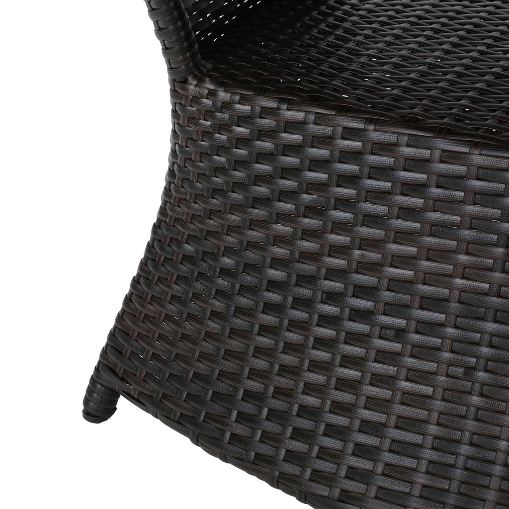 Table basse d'extérieur en osier Walker Edison |