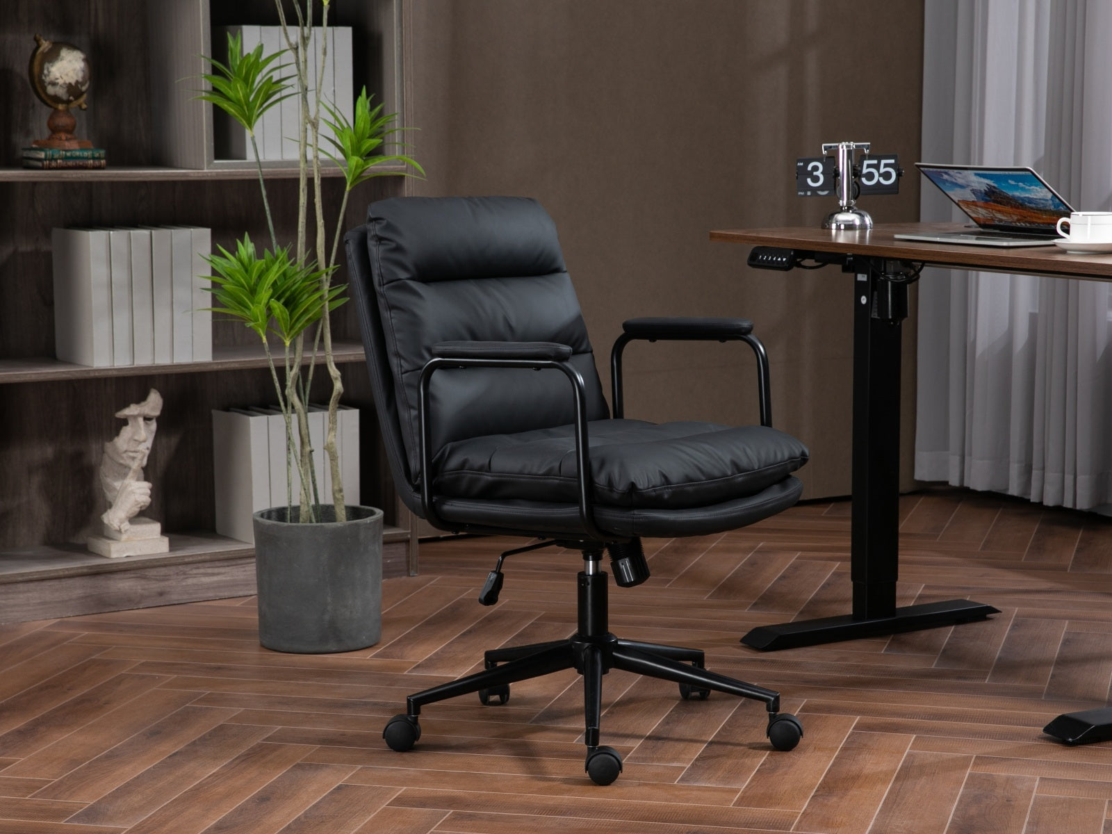 Walker Edison | Chaise de bureau pivotante à roulettes ergonomique en similicuir 