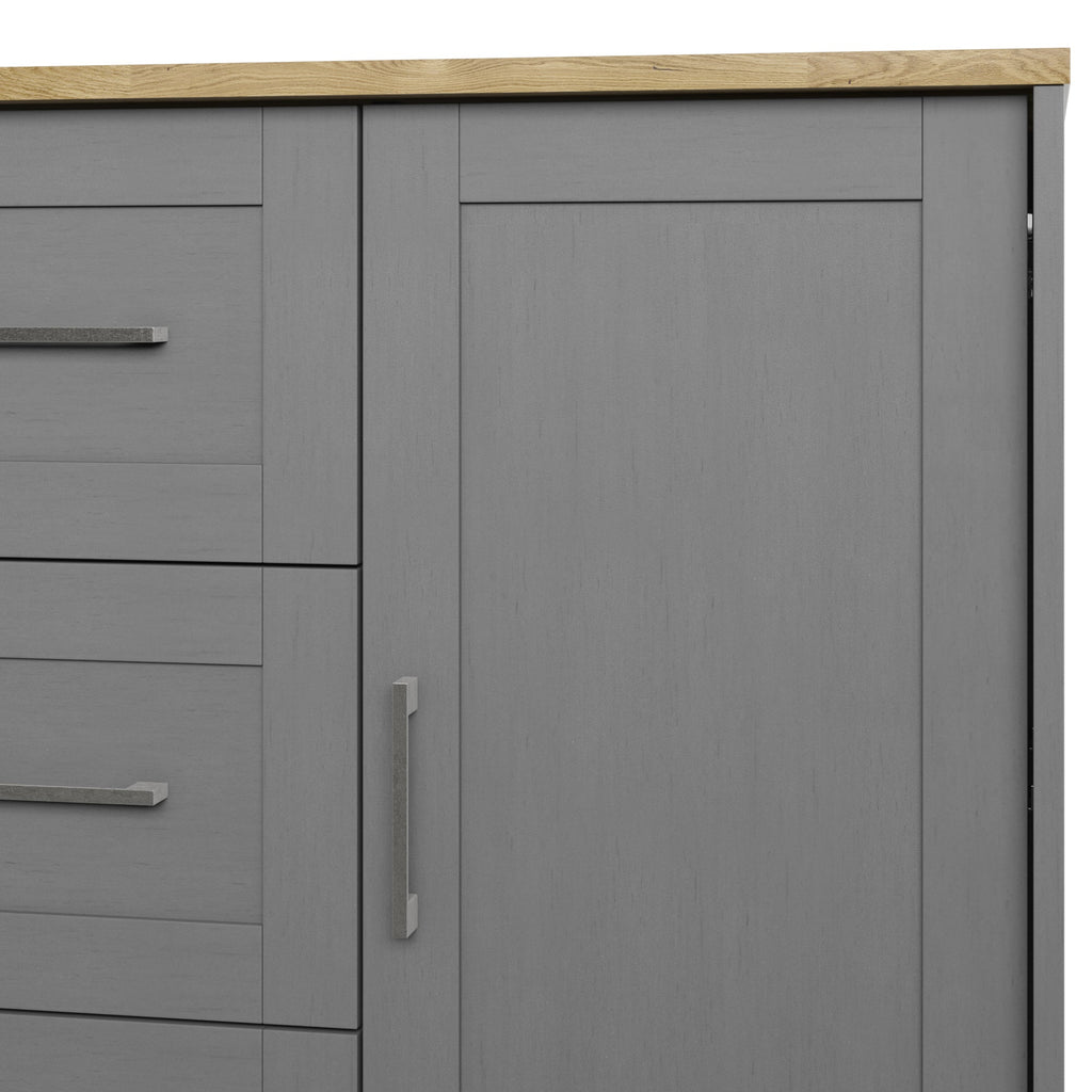 Îlot de cuisine classique et moderne avec plan de travail en bois massif