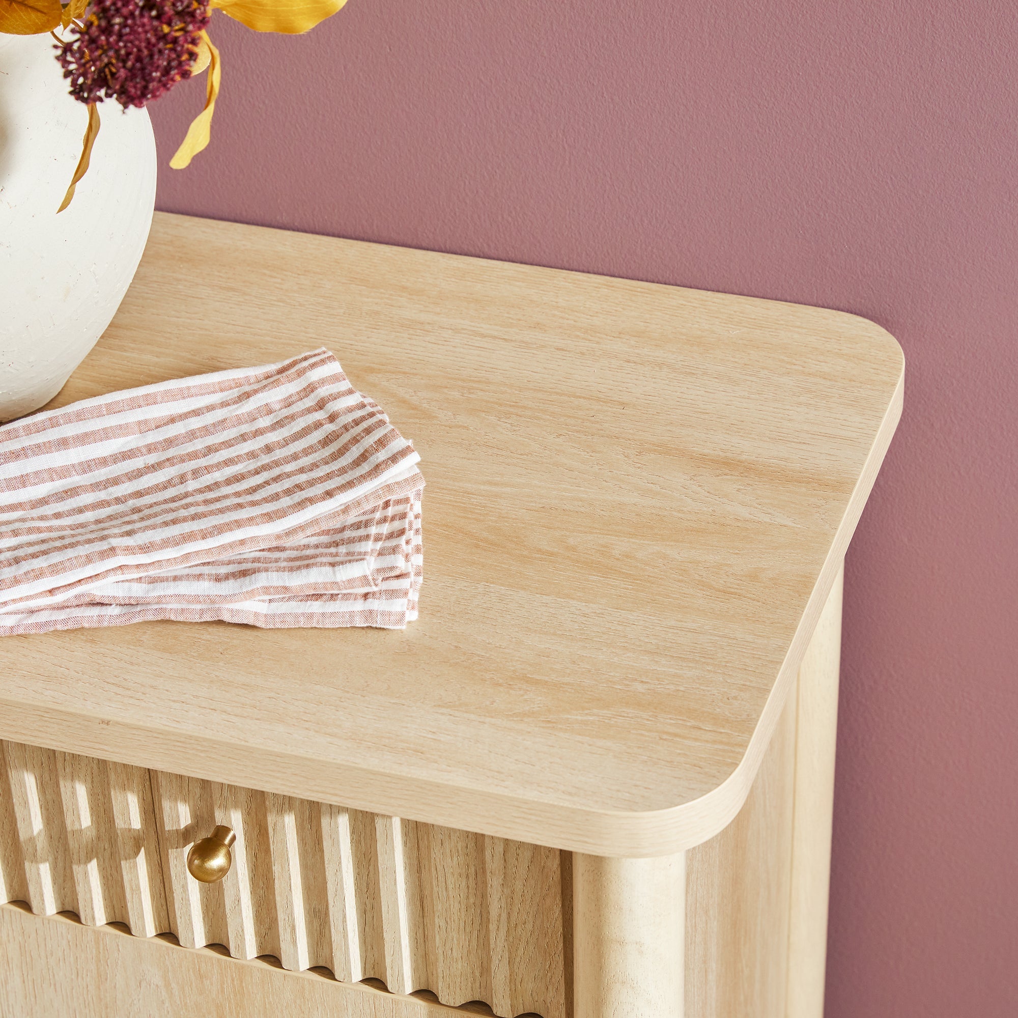 Buffet/meuble TV moderne Samantha en bois cannelé, montage facile, 58 pouces.