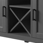 Buffet de style campagnard avec étagères à vin et rangement pour verres à pied