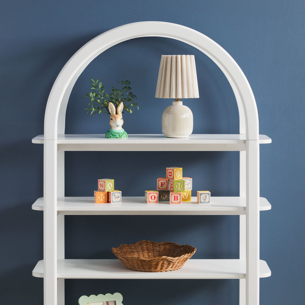 Bibliothèque moderne Zoey en bois arqué