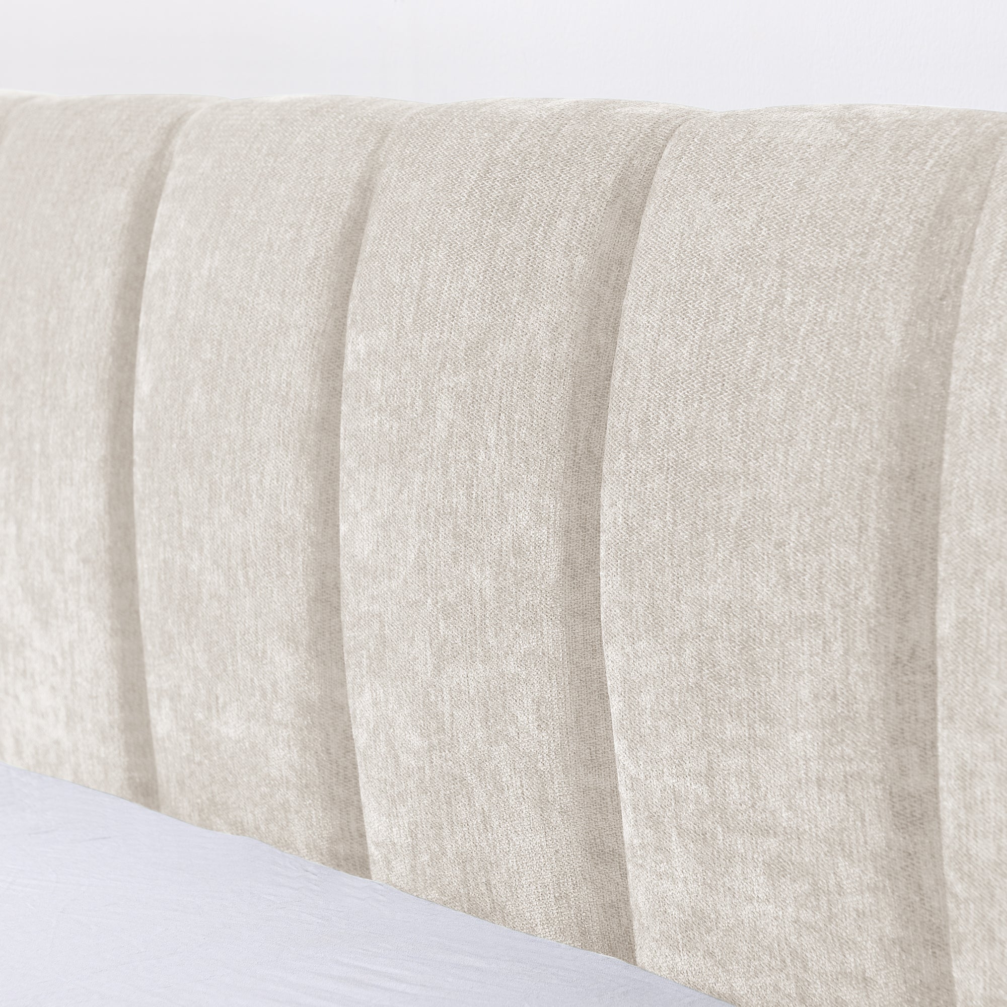 Cadre de lit rembourré en chenille, format queen, avec tiroirs 