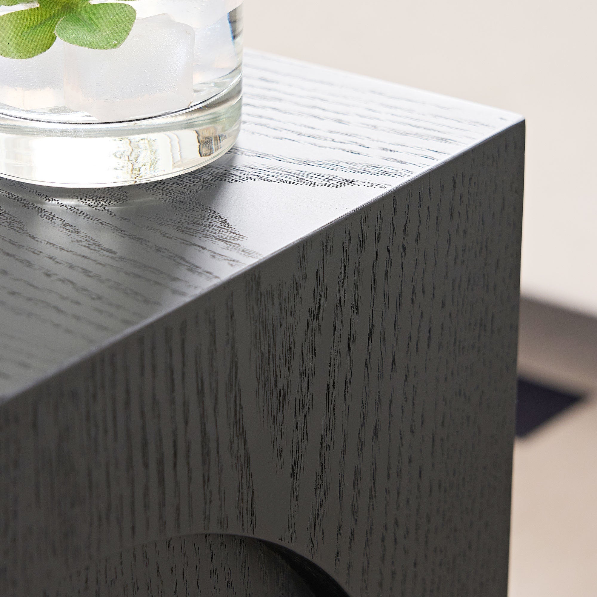 Walker Edison | Table d'appoint carrée Curve Design 