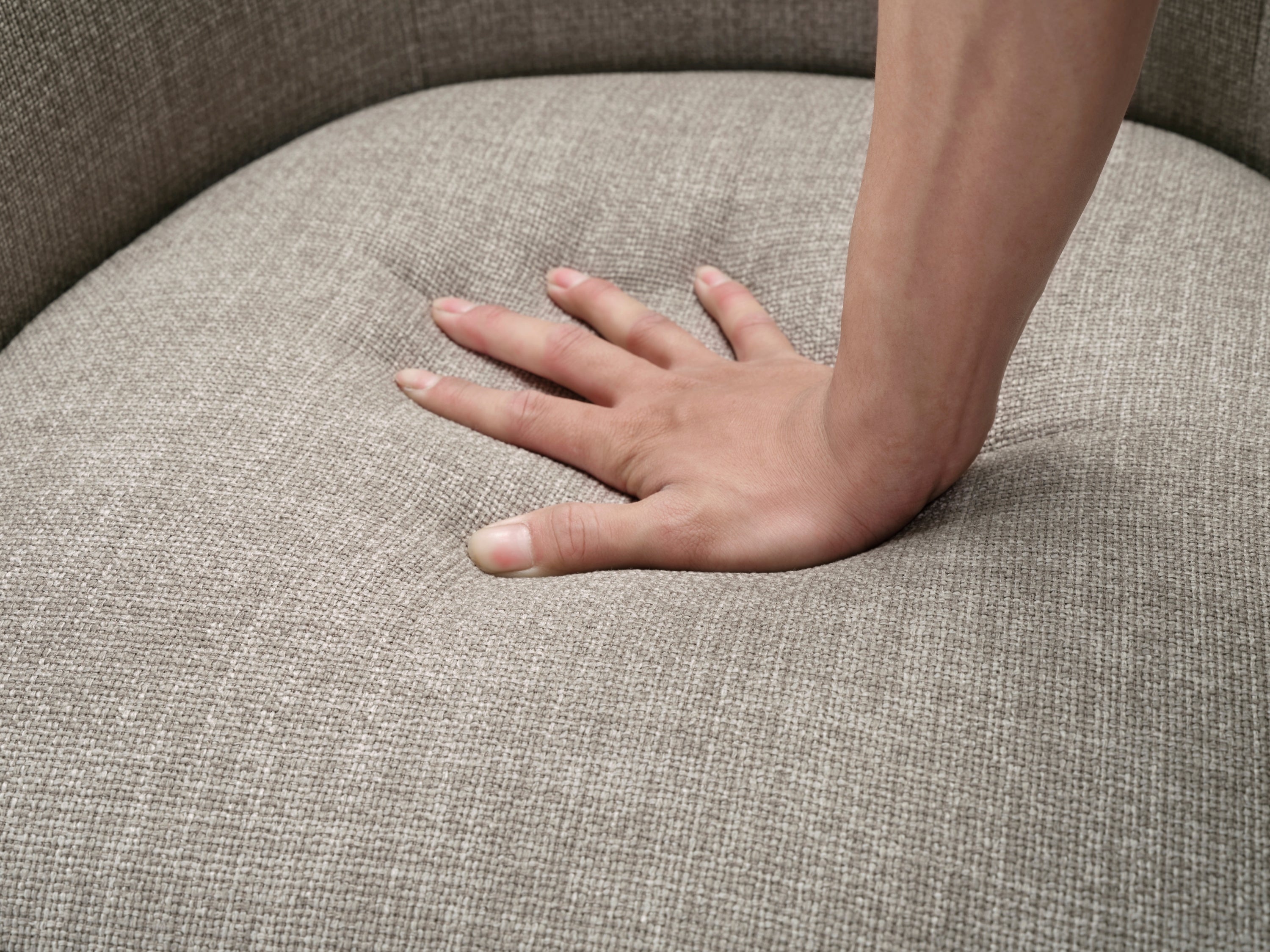 Walker Edison | Fauteuil d'appoint de style contemporain avec pieds en bois massif