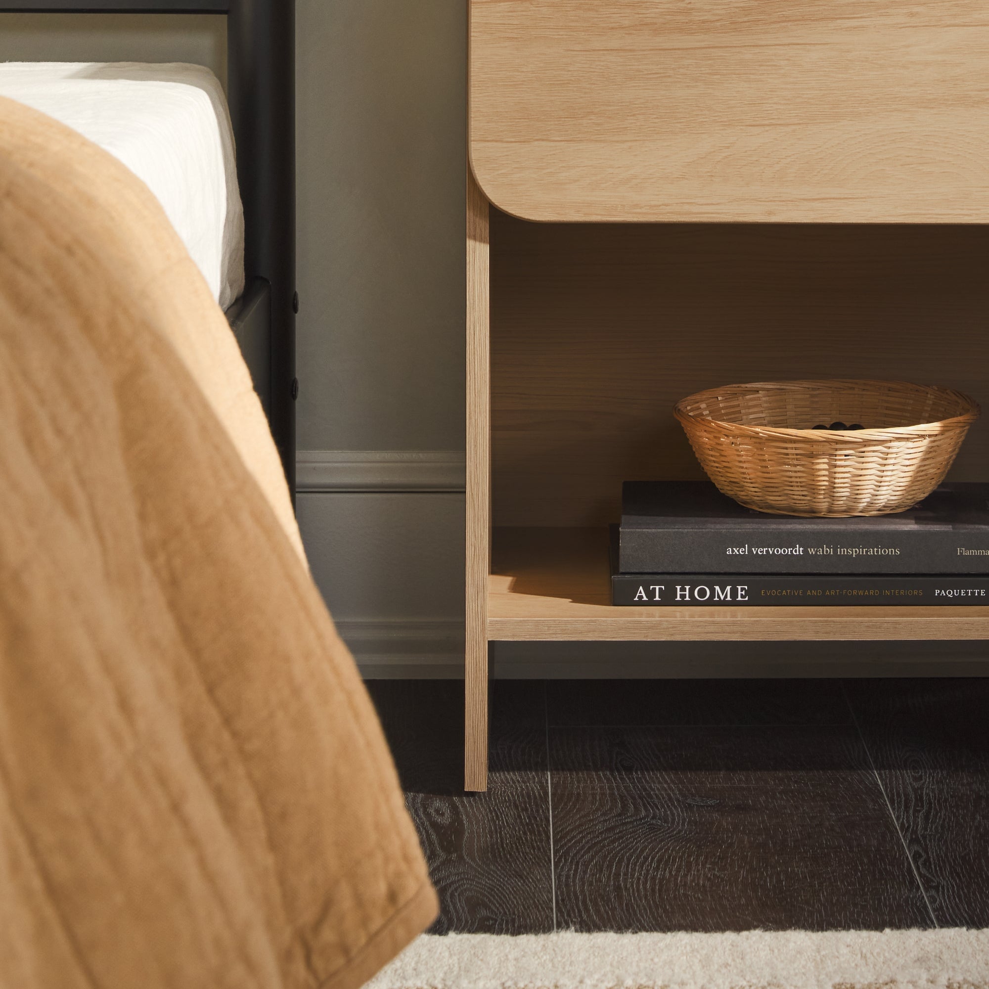 Table de chevet moderne à 1 tiroir Domm