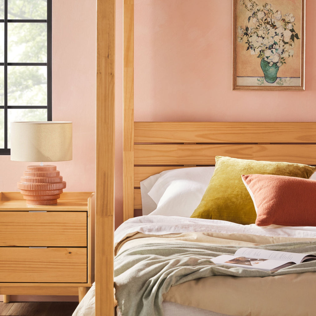 Collection de cadres de lit à baldaquin en bois massif Isla