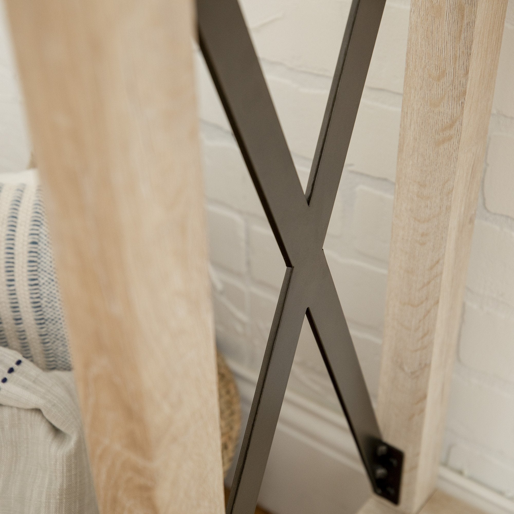 Table d'entrée en métal X