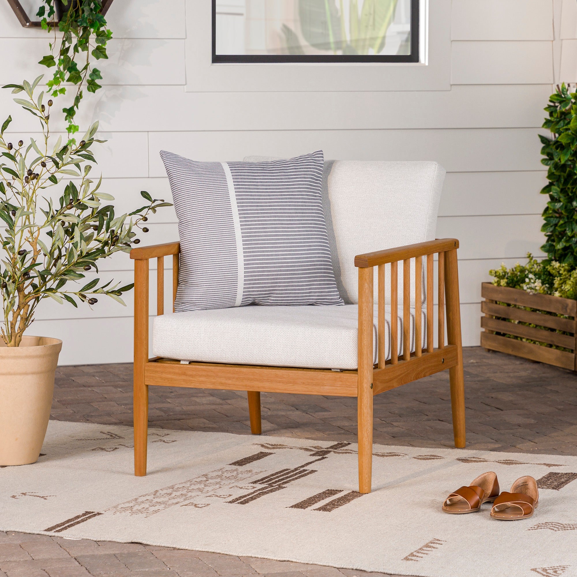 Fauteuil de jardin Circa Modern en bois massif à fuseaux