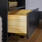 Table de chevet Elias moderne en bois massif avec cadre incurvé