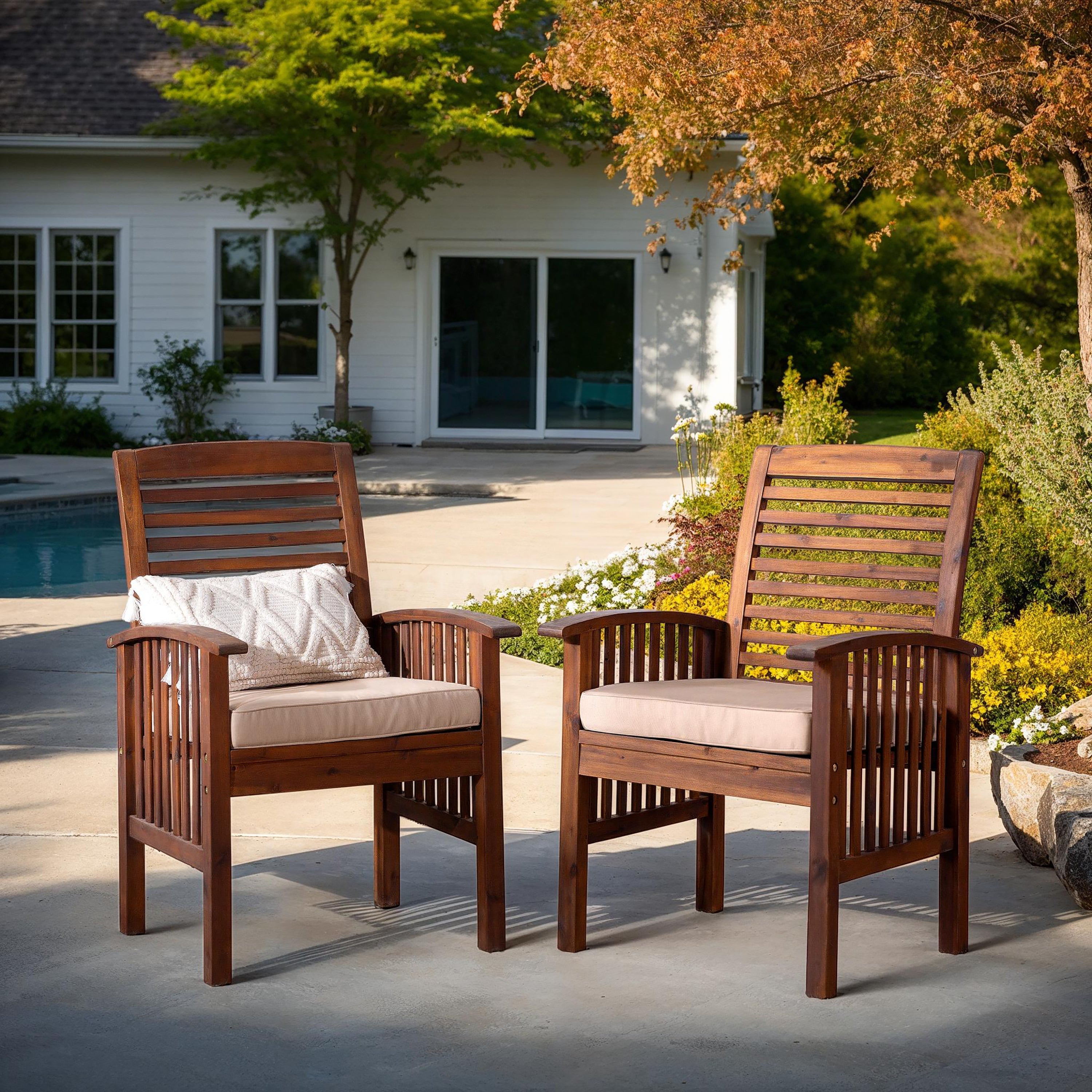Chaises de patio d'extérieur Midland avec coussins, lot de 2