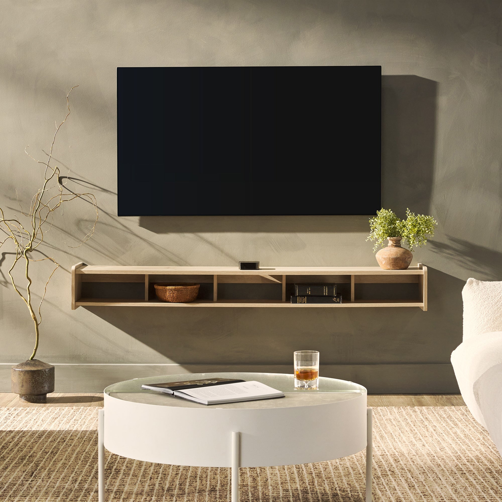 Meuble TV minimaliste flottant