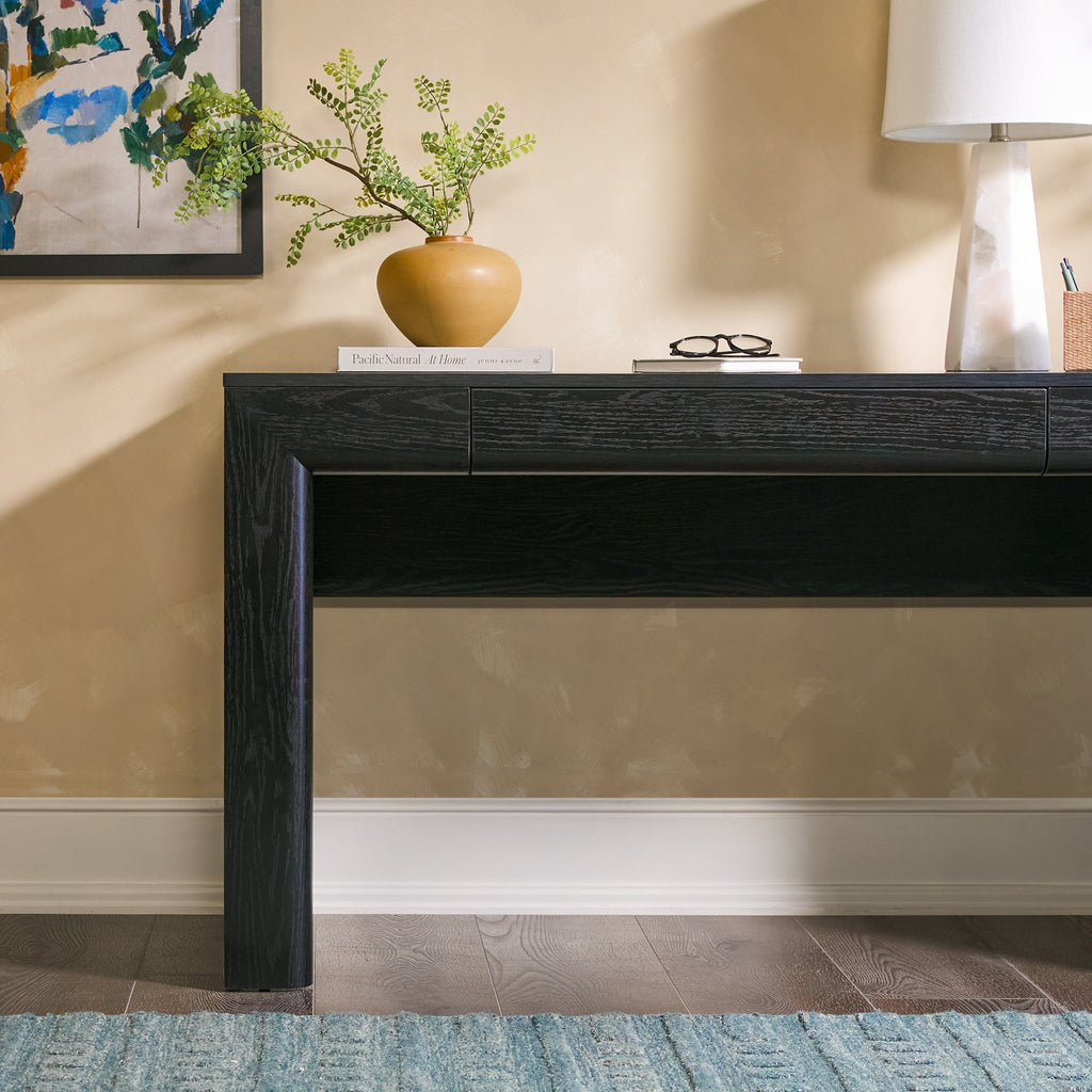 Bureau Amira Modern Curve