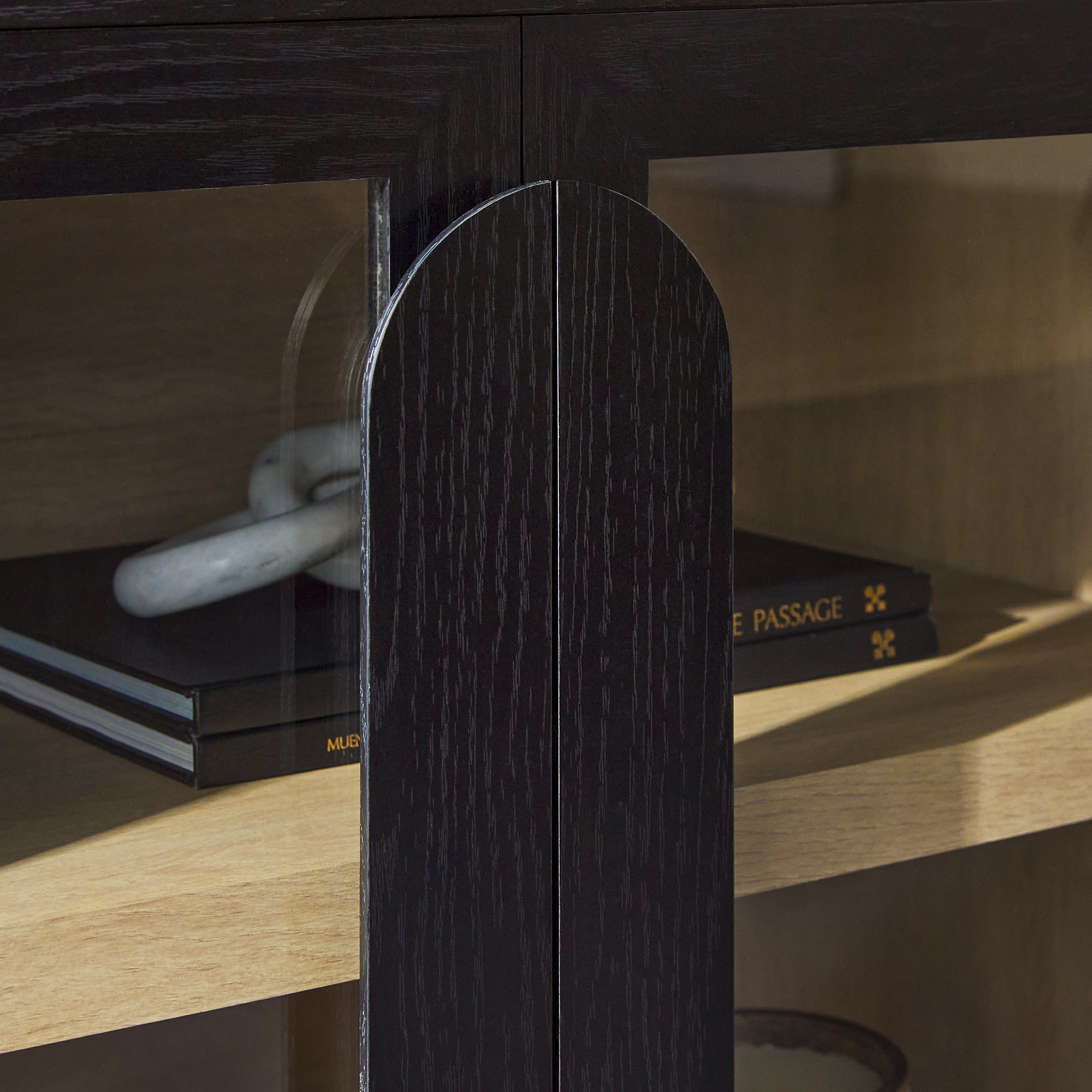 Support TV Chantelle Modern Curve facile à assembler