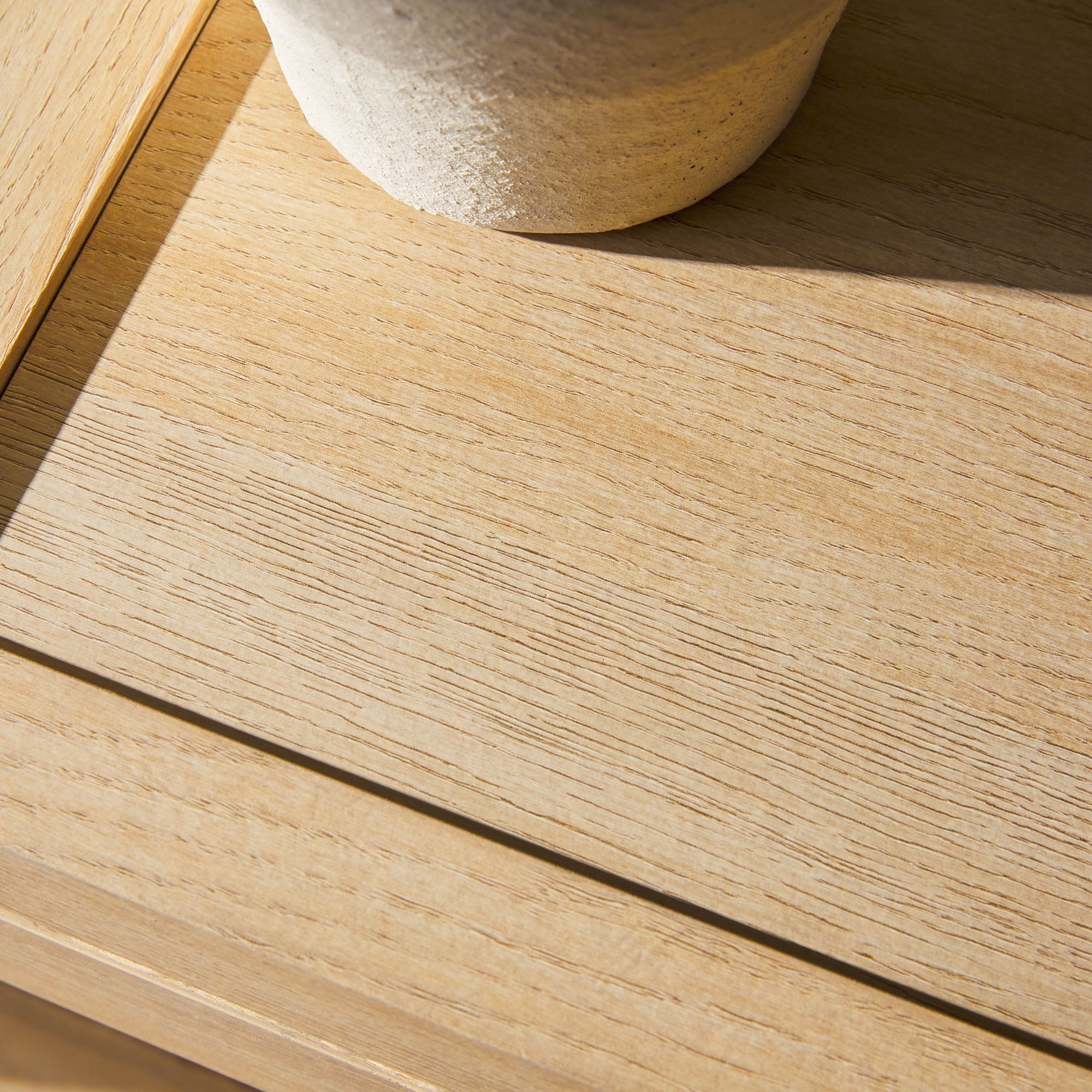 Support TV Chantelle Modern Curve facile à assembler