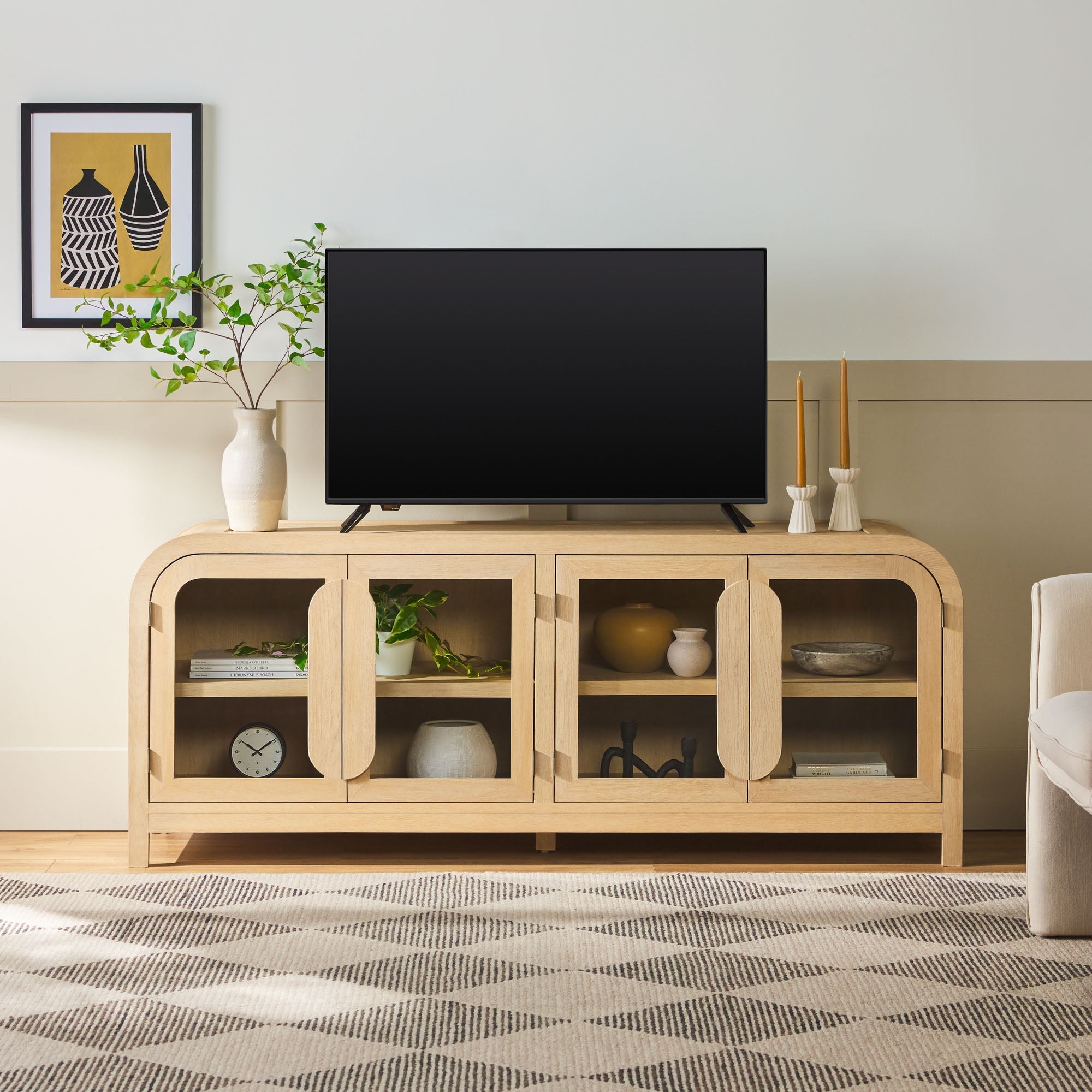 Support TV Chantelle Modern Curve facile à assembler