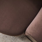 Fauteuil d'appoint pivotant Chantelle, moderne et capitonné, en forme de tonneau