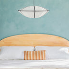 Lit Elias en bois massif avec tête de lit arquée