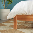 Lit Elias en bois massif avec tête de lit arquée