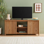 Meuble TV Flynn de style scandinave cannelé avec rangement
