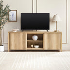 Meuble TV Flynn de style scandinave cannelé avec rangement