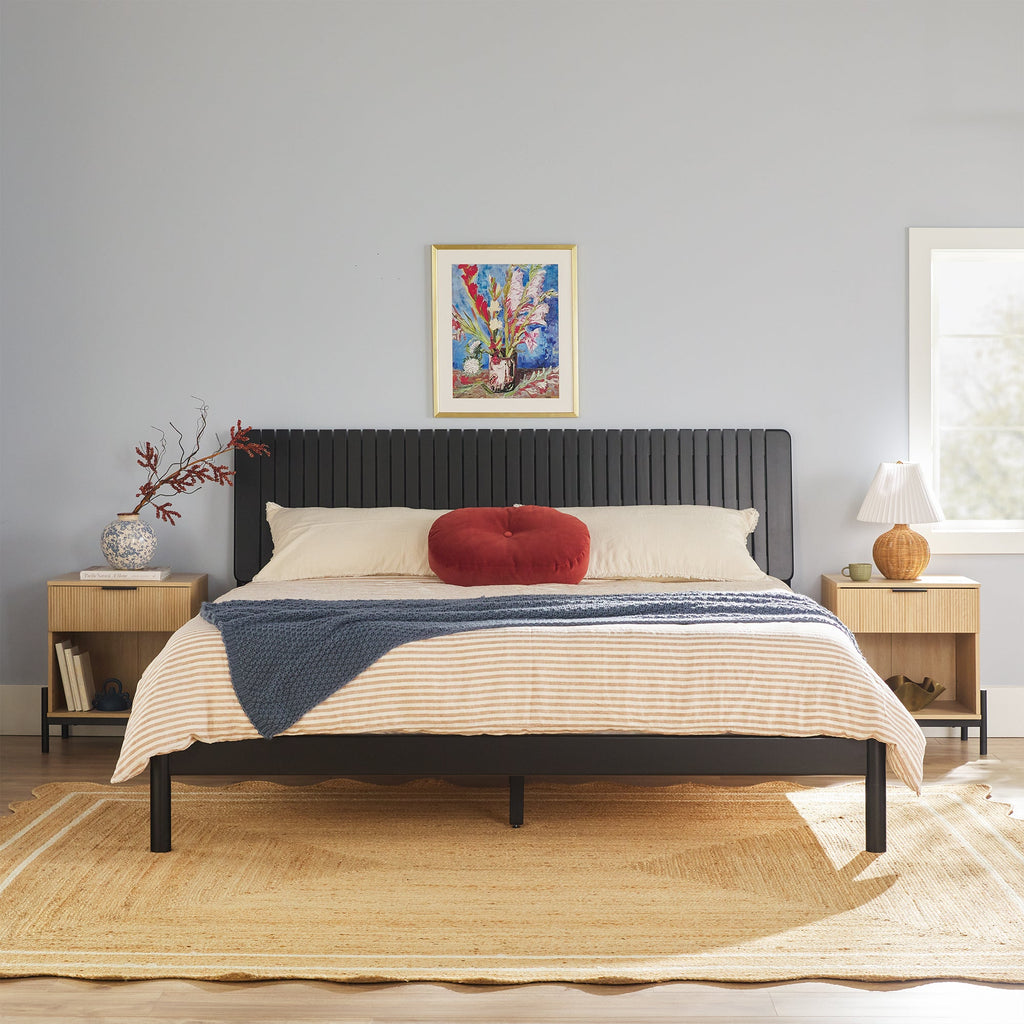 Tête de lit à lattes Cama, style moderne du milieu du siècle, en bois massif