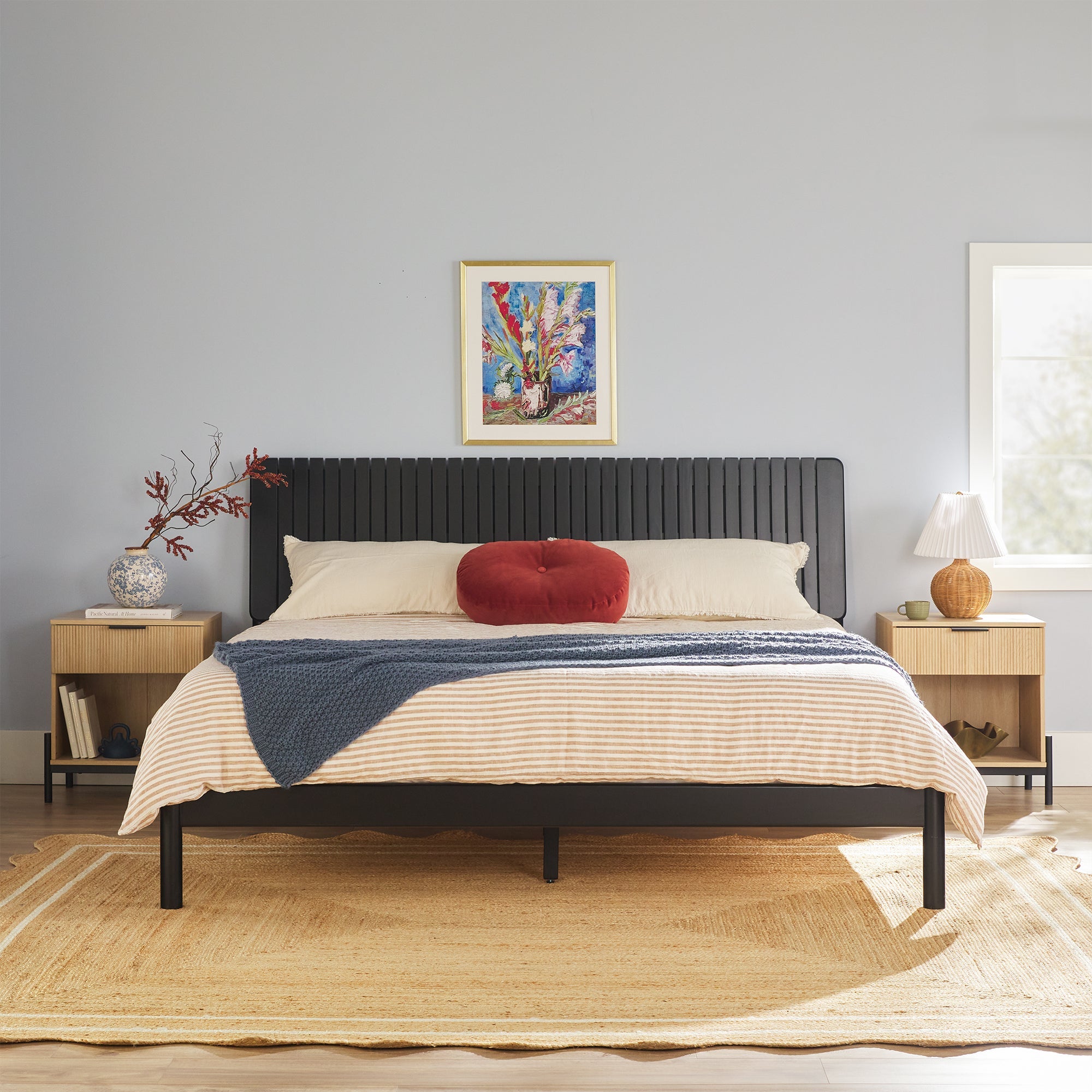 Tête de lit à lattes Cama, style moderne du milieu du siècle, en bois massif