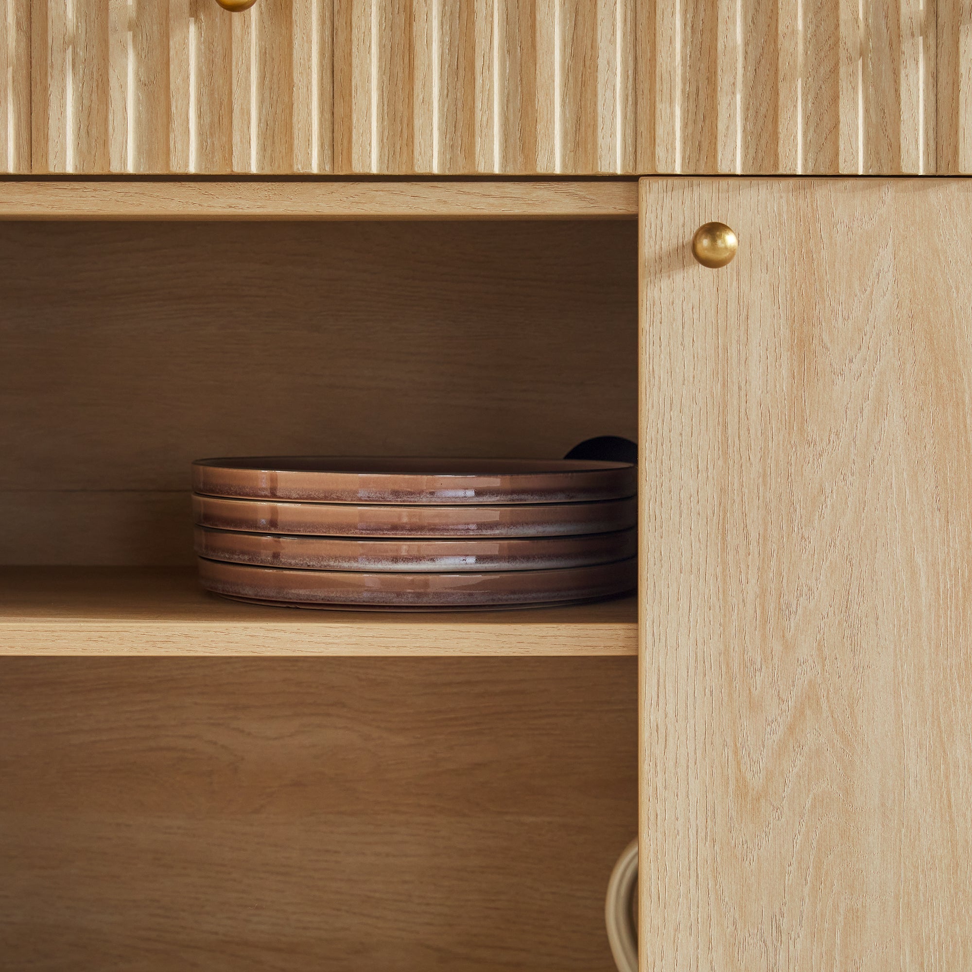 Buffet/meuble TV moderne Samantha en bois cannelé, montage facile, 58 pouces.