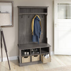 Porte-manteau d'entrée avec paniers et rangements ouverts