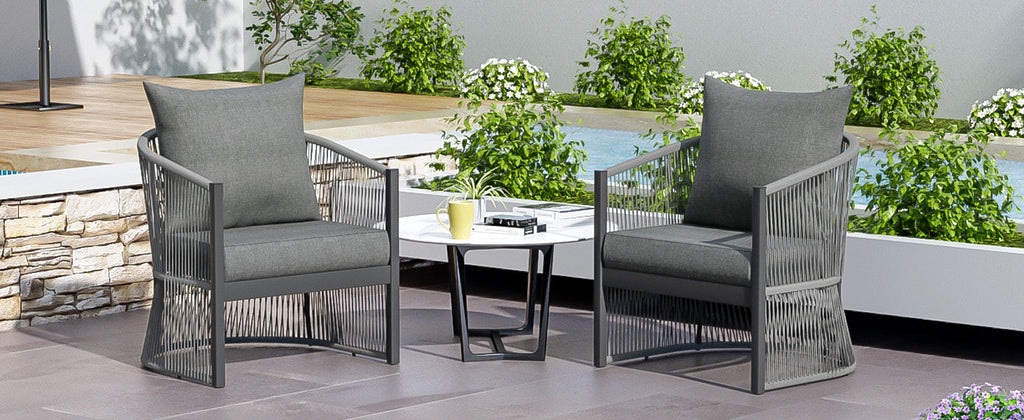 Walker Edison | Ensemble de 2 chaises d'extérieur incurvées élégantes en corde tressée grise