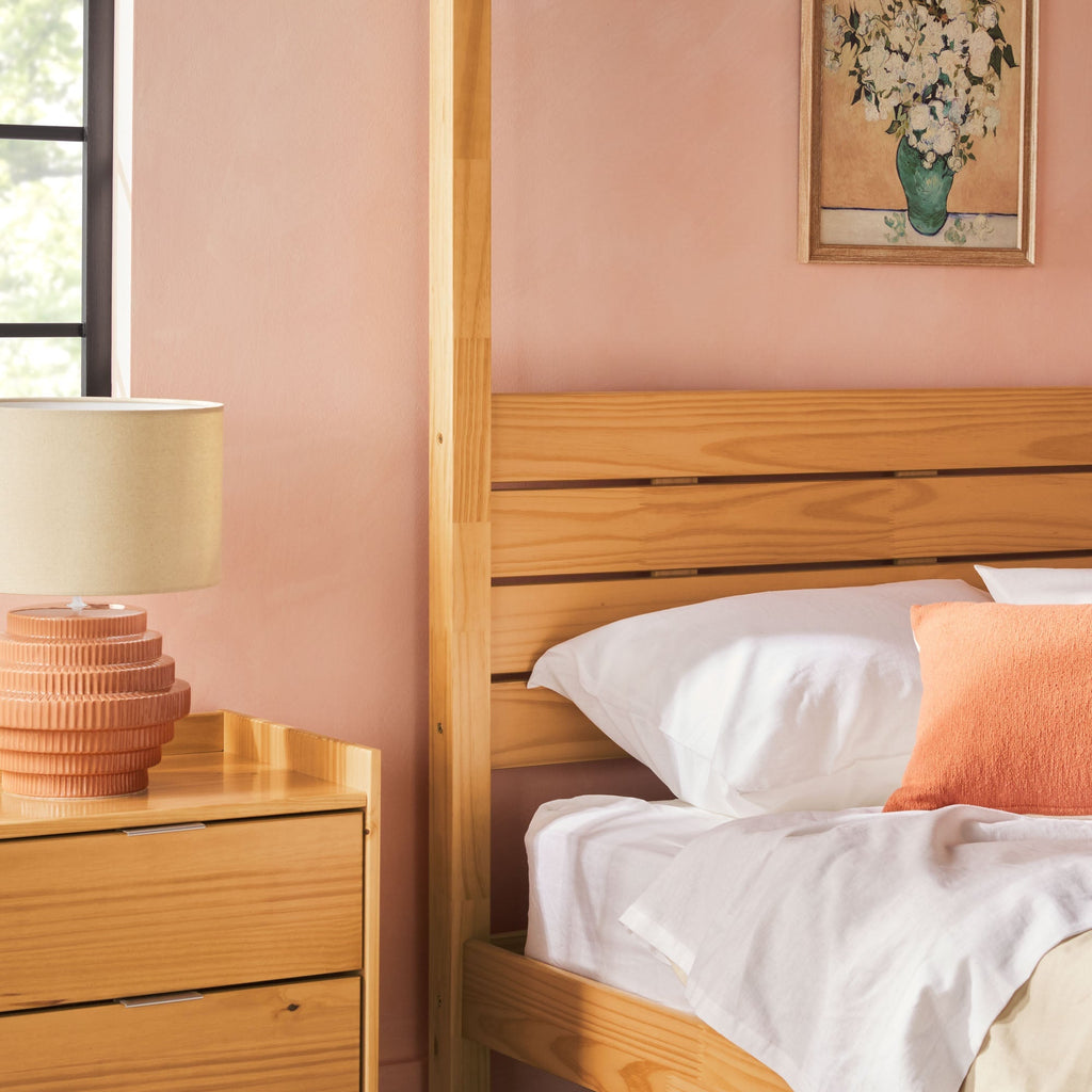 Collection de cadres de lit à baldaquin en bois massif Isla