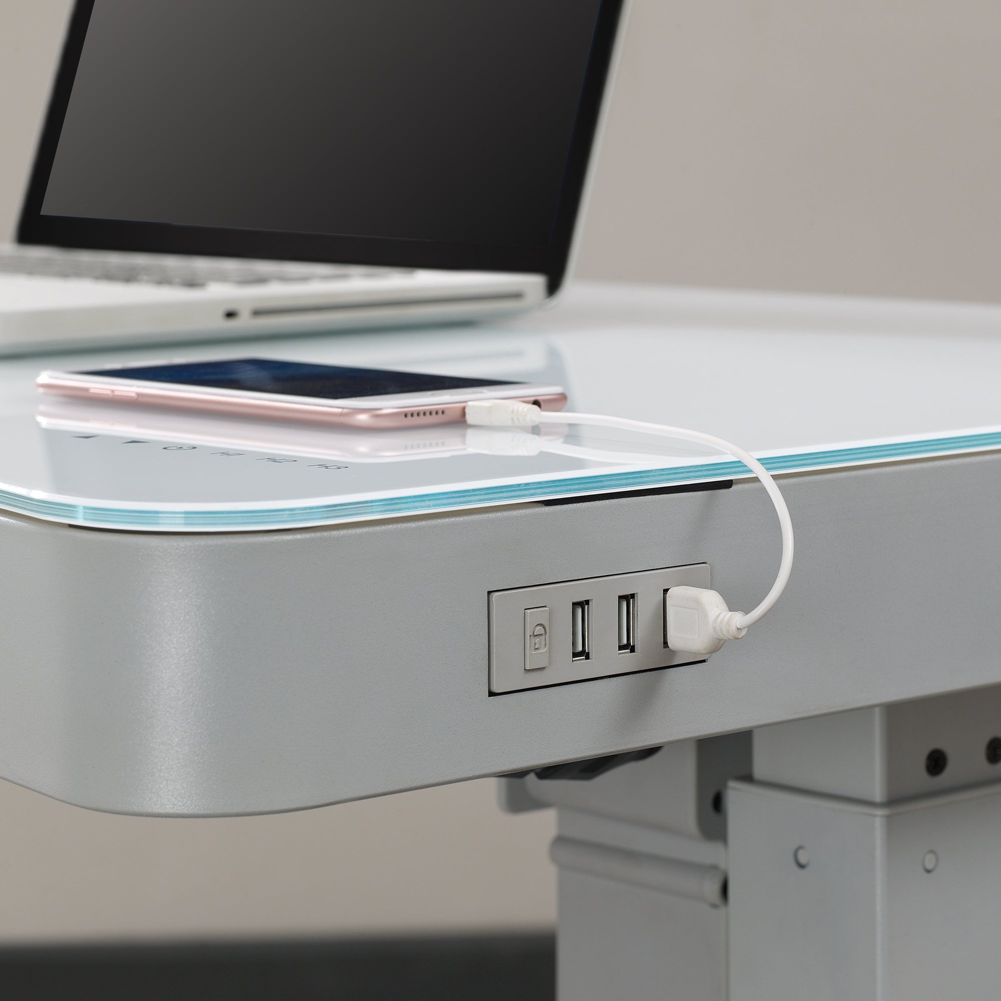 Bureau assis-debout Ashford à hauteur réglable avec ports USB et rangement