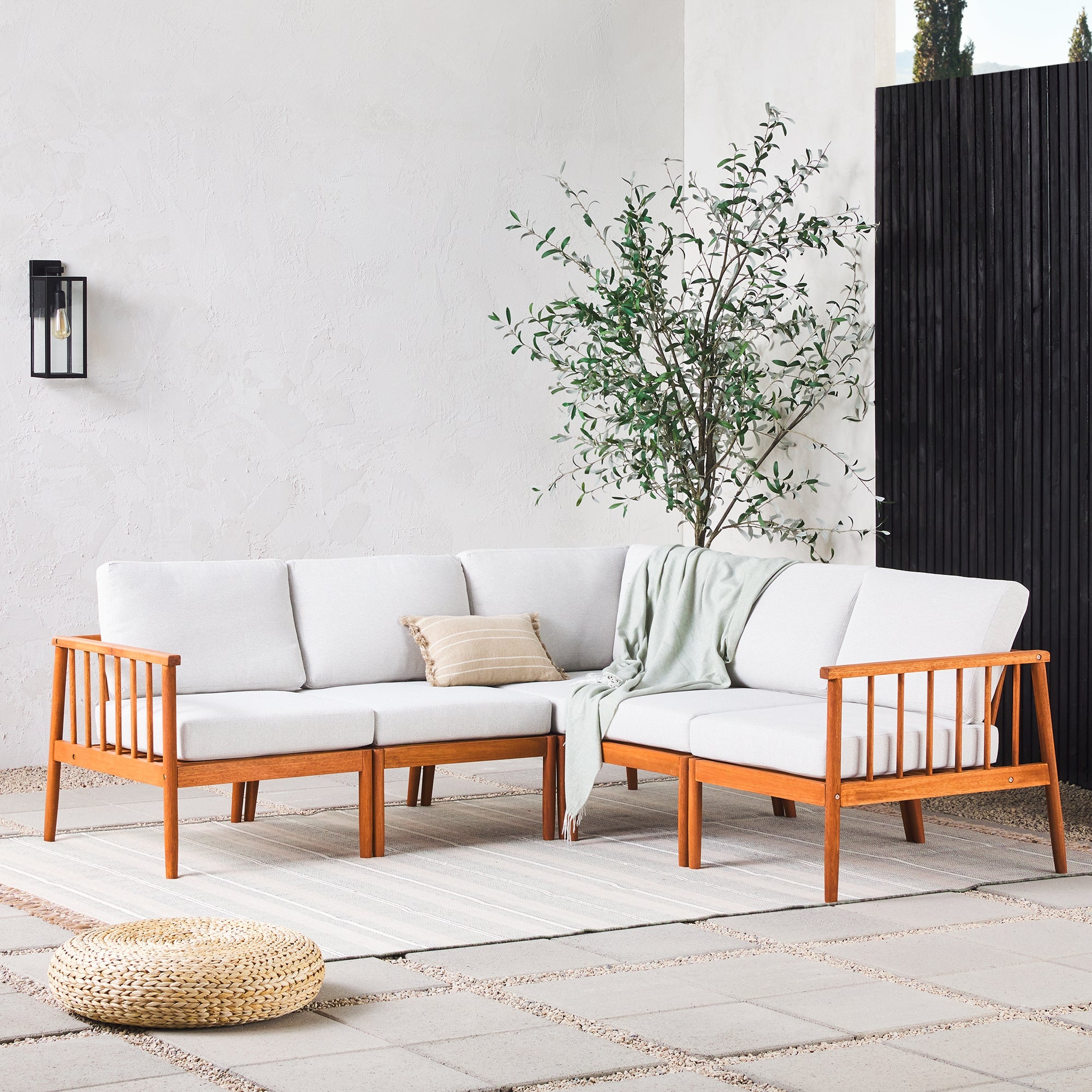 Ensemble de canapé d'angle d'extérieur moderne en bois massif, 5 pièces, avec fuseaux.